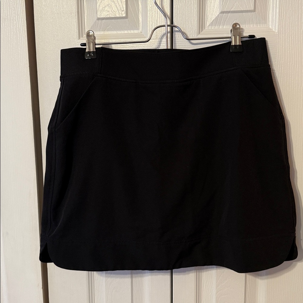32 degrees cool. Black Skirt (skort) with Ribbed Waistband. Black, size S